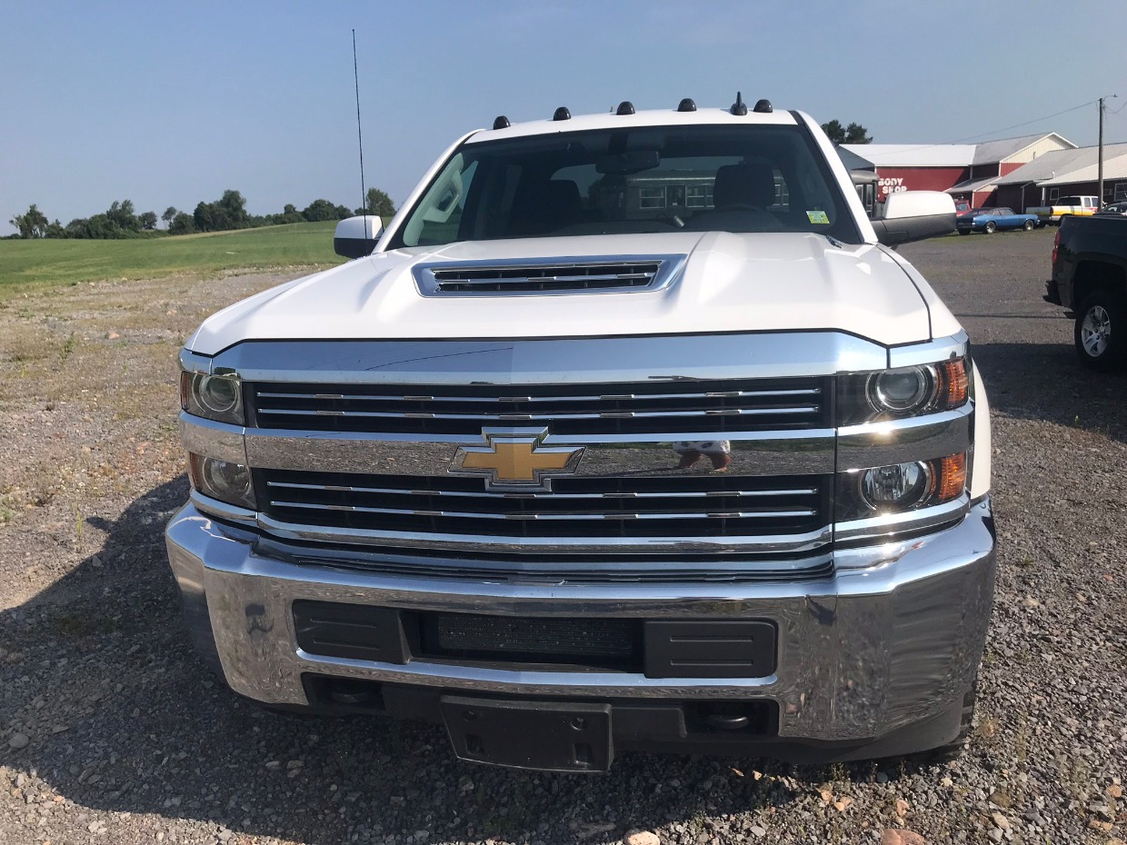 2018 chevy 2500 Clearance